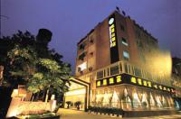 Emeishan Hotel Chengdu Exterior Night View