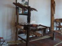  Achang People Loom