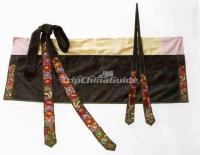 Achang Minority Clothing
