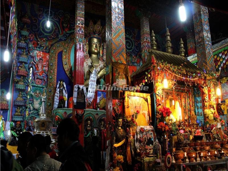 Bangpu Temple Inside