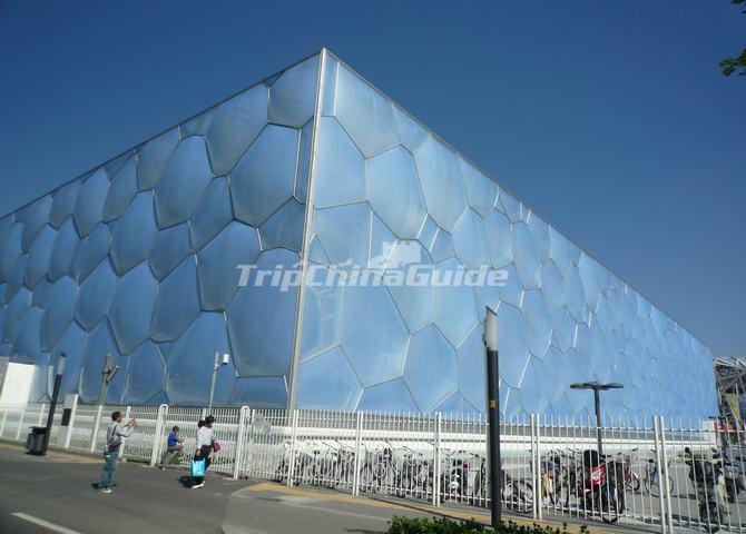 <a target="_blank" href="http://www.tripchinaguide.com/photo-p525-3453-beijing-watercube-waterpark-china.html">Beijing Watercube </a>