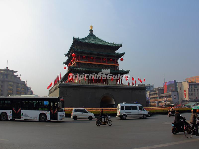 <a target="_blank" href="http://www.tripchinaguide.com/photo-p59-11837-bell-tower.html">Xi'an Bell Tower</a>