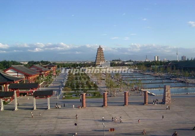 <a target="_blank" href="http://www.tripchinaguide.com/photo-p60-781-big-wild-goose-pagoda-china.html">A View of the Big Wild Goose Pagoda from Xi'an Yanta Square</a>