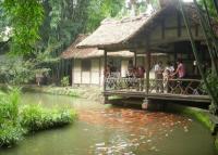 Du Fu Thatched Cottage Fishes