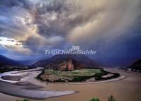 Attractive First Bend of the Yangtze River Lijiang 