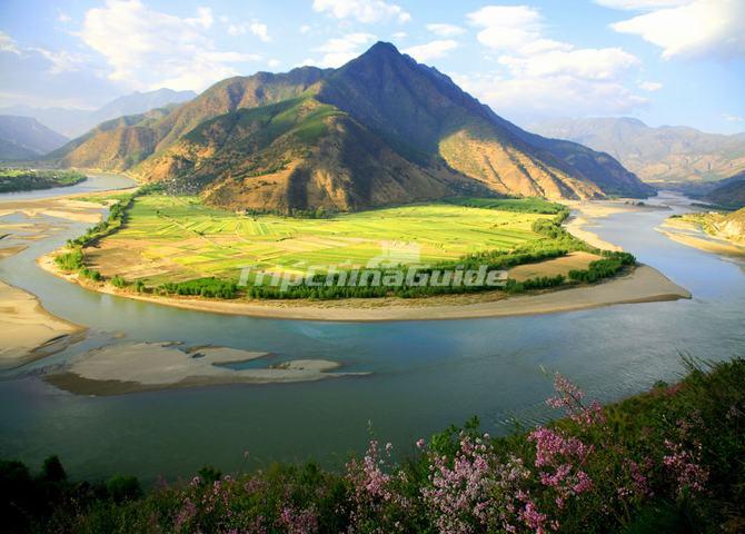 First Bend of the Yangtze River Lijiang, Yunnan, China