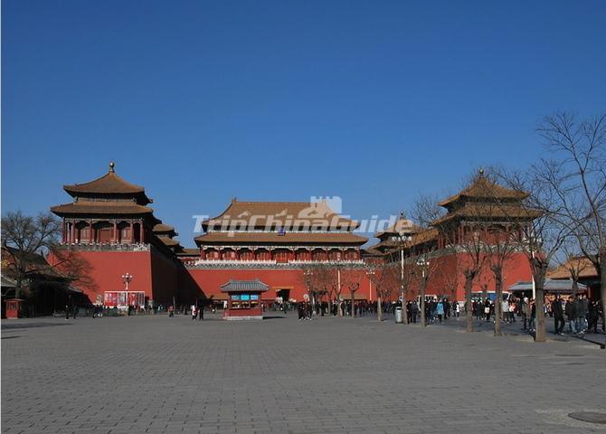 The Meridian Gate (Wu men)