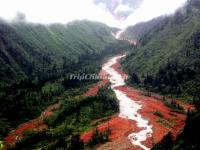 The Red Stone Shoal in Hailuogou National Glacier Forest Park