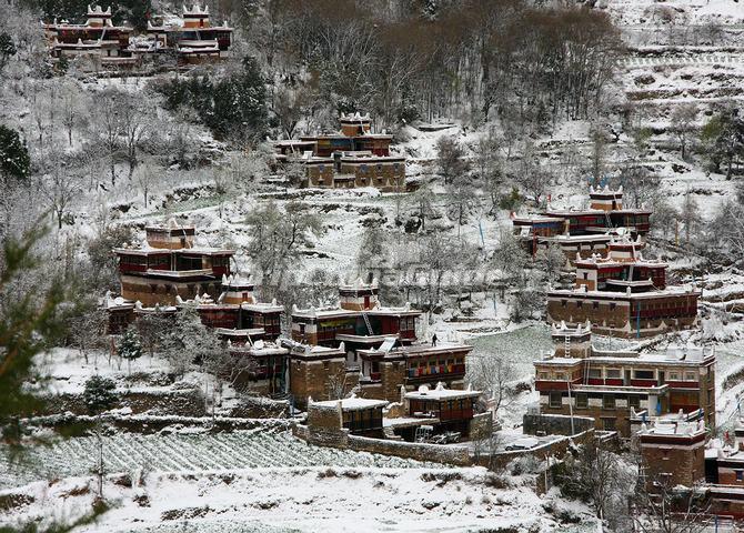 Jiaju Tibetan Village in Winter