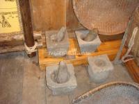 Jiezi Ancient Town Thrash Rice Tool