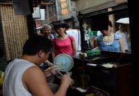 Candy Blower at Jinli Ancient Street Sichuan