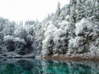 Jiuzhaigou Beautiful Lake in Winter 