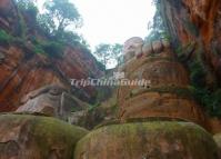 Spectacular Giant Stone Buddha at Leshan Mountain