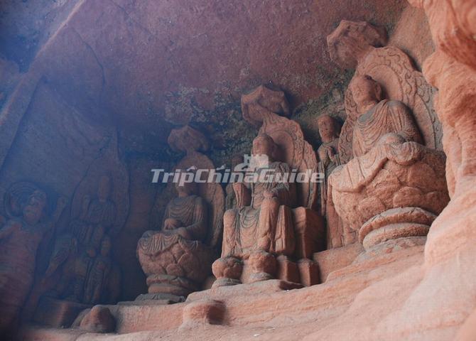 <a target="_blank" href="http://www.tripchinaguide.com/photo-p13-7268-figure-of-buddha-sculptures-at-leshan-giant-buddha-scenic-area.html">Figure of Buddha Sculptures at Leshan Giant Buddha Scenic Area</a>