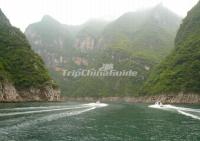 Boats at Lesser Three Gorges