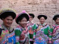  Lisu Minority Garment