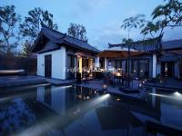 Pullman Lijiang Resort & Spa Evening Scene