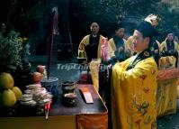 The Taoists in Qingcheng Mountain