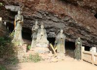 Figure of Buddha Sculpture at Qingcheng Mountain