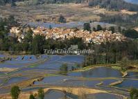 Yuanyang Qingkou Village and Rice Terraces 