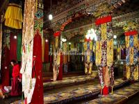 A Pray Hall in Shouling Temple