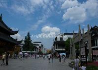 Busy Suzhou Guangqian Street