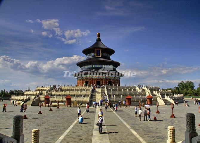 <a target="_blank" href="http://www.tripchinaguide.com/photo-p5-9605-temple-of-heaven-park-beijing-china.html">Temple of Heaven Park Beijing China</a>