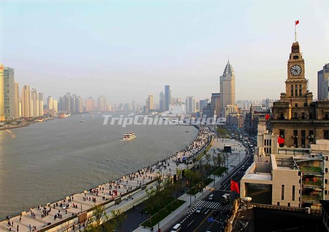 <a target="_blank" href="http://www.tripchinaguide.com/photo-p54-917-the-bund-china.html">The Bund China</a>