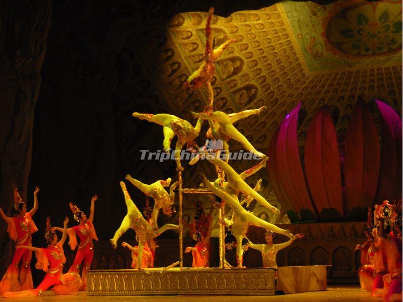 <a target="_blank" href="http://www.tripchinaguide.com/photo-p852-12292-tianqiao-acrobatics-theater.html">Tianqiao Acrobatics Theater Acrobatics Night Show</a>