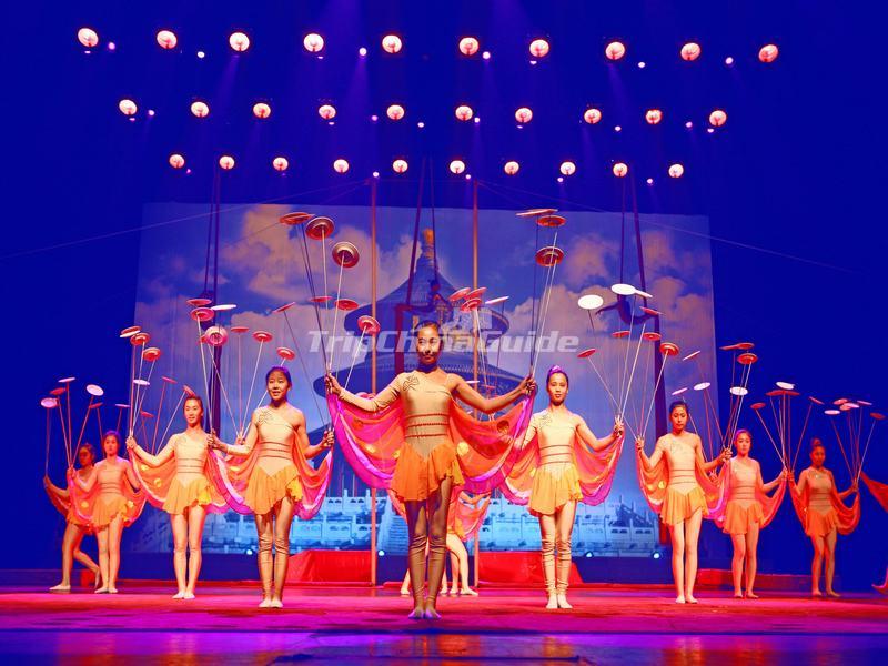 <a target="_blank" href="http://www.tripchinaguide.com/photo-p852-12291-tianqiao-acrobatics-theater.html">Tianqiao Acrobatics Theater</a>