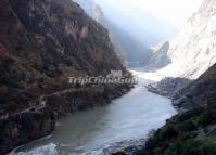 A River Through Tiger Leaping Gorge