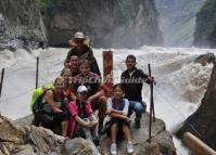 Tourists Visit Tiger Leaping Gorge Lijiang 