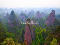 Tongdao Ten Thousand-Buddha Mountain