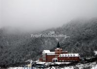 The Sunsine Hotel in Xiling Snow Mountain