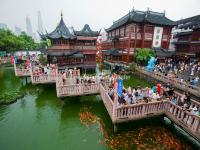 The Zig-zag Corridor in Shanghai Yu Garden