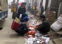 Roadside Market at Yuanyang Shengcun Market 