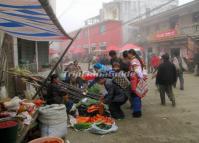 Shengcun Market at Yuanyang County 