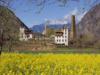 Zhonglu Tibetan Village