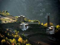 Zhonglu Tibetan Village